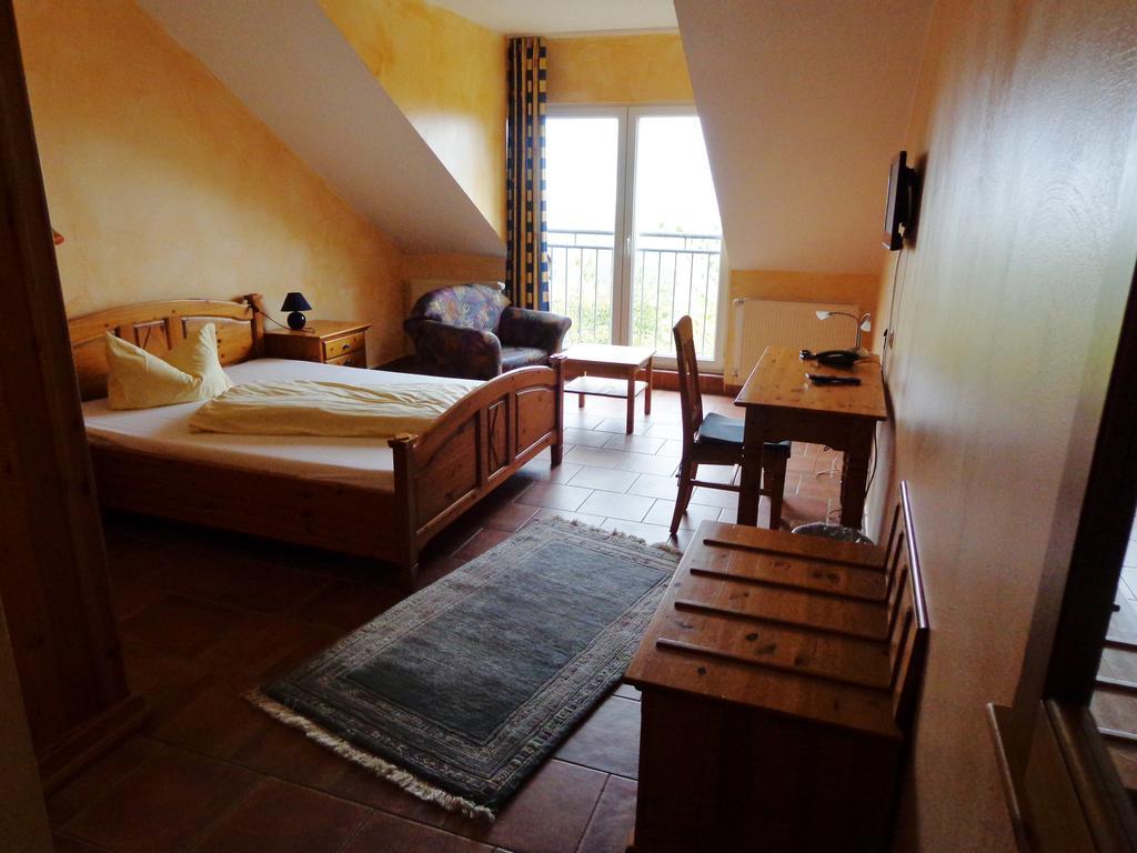 Hotel Leo'S Ruh Waldböckelheim Szoba fotó
